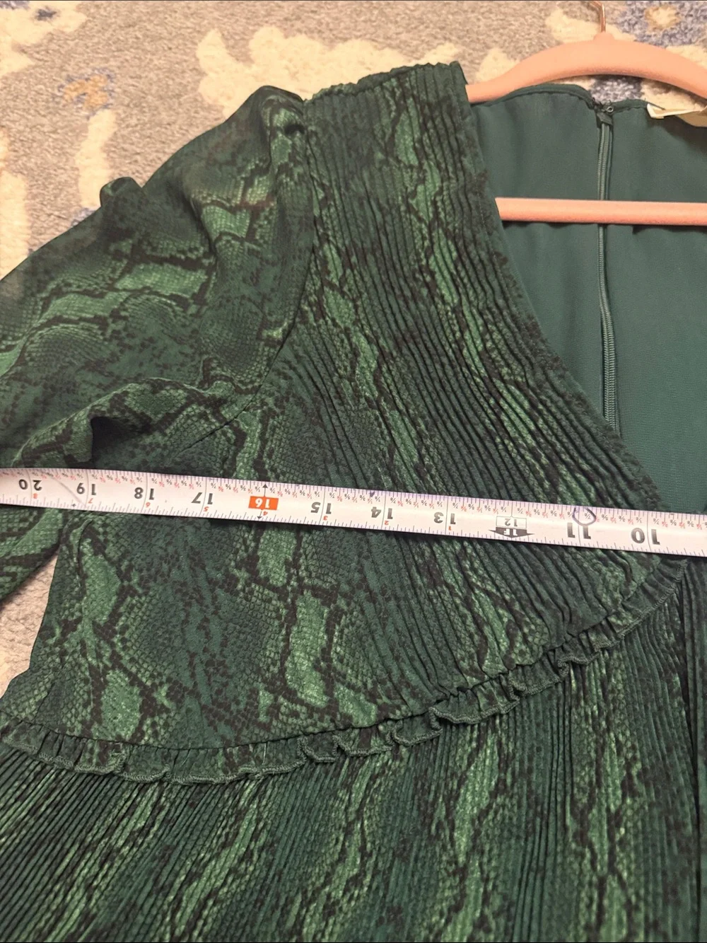 Michael kors Green Snake-Print Pleated V-Neck Blouse size L